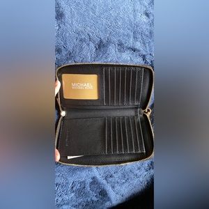 Michael Kors Phone Wallet NWT